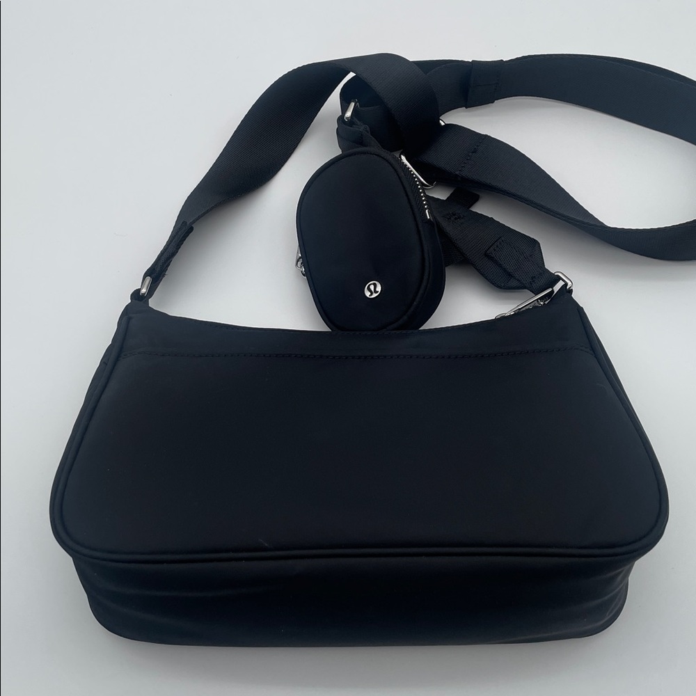 lululemon athletica Black Crossbody Bag - Picture 2 of 5